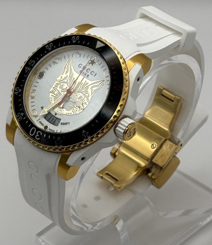 Gucci dive ya136322 40mm gold - gucci,
