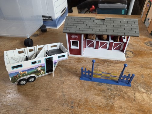 Breyer stablemates barn - stablemates, 5th