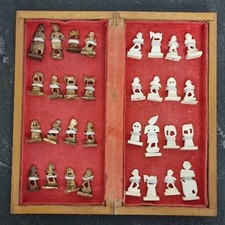 Vintage, Antique Bone, Hinged