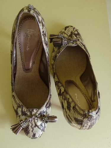 Womens snakeskin shoe size - , 6