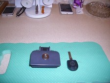 vw polo 9N 04 locking glovebox opener catch. and key.