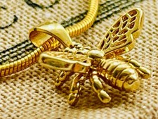 vtg Gucci Necklace bees