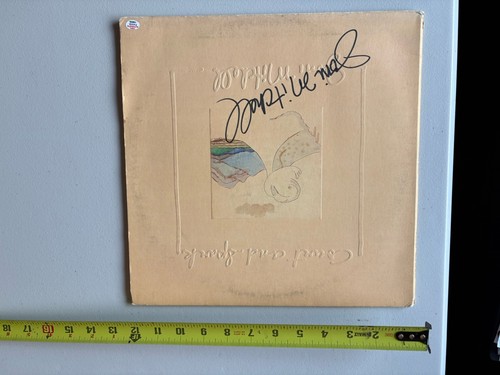 Joni mitchell hand - joni,