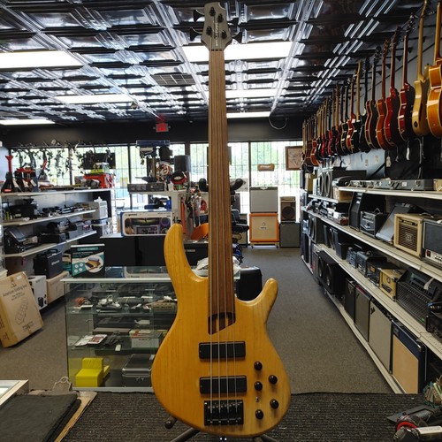 Cort b4fl fretless bass - cort, guitar