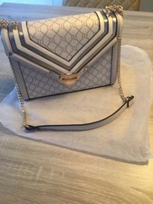 River Island handbag excellent condition never used.