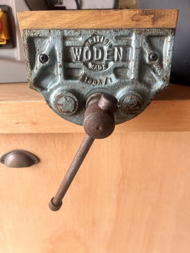 Woden woodworking bench vice - woodworking,