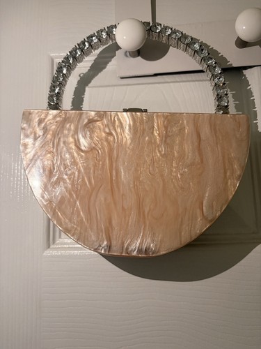 Pearl crystal handle clutch - pearl,