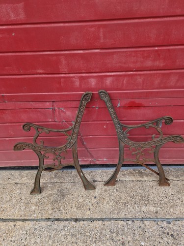 Pair cast iron - pair, metal