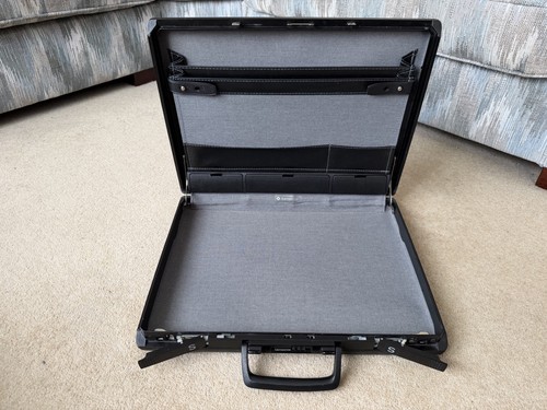 Vintage samsonite hard shell - samsonite,