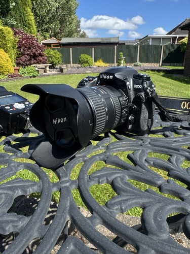 Nikon d200 camera - d200, 18-200mm