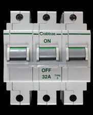 CRABTREE 32 AMP TYPE 3 M9