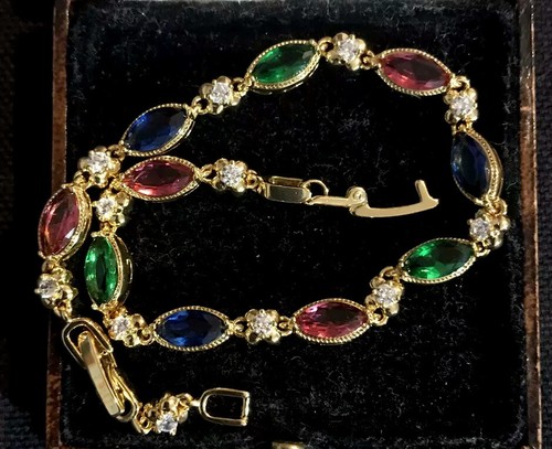 Vintage style jewellery - vintage,