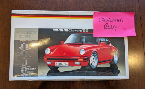 Damaged fujimi porsche 911 - damaged,