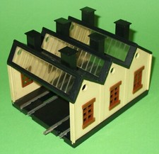 Tri-ang TT / T.28 Engine Shed for Type A Track / 3mm Scale