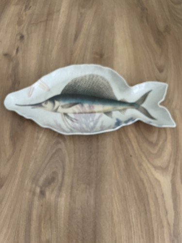 Melamine fish shaped - m&s,
