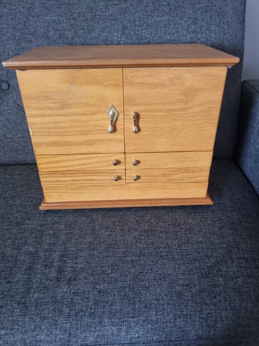 Large solid oak - large, jewelry