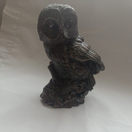 Large vintage owl sculpture - vintage,