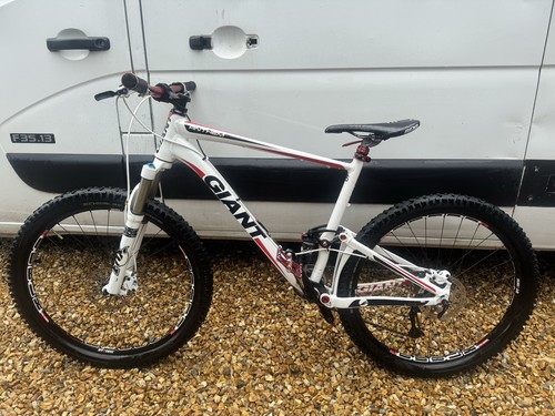 Giant anthem full suspension - giant,