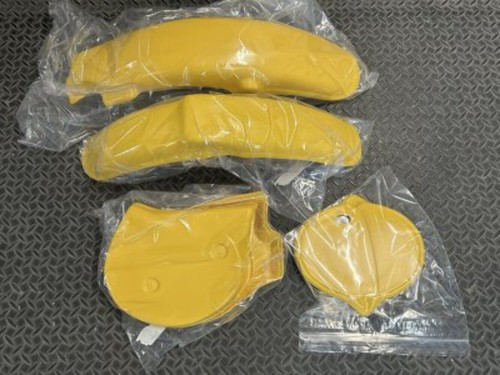 1977 1978 suzuki plastic - 1977,