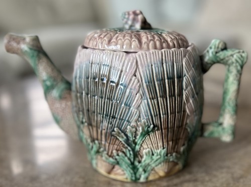 Majolica teapot shell and - teapot,