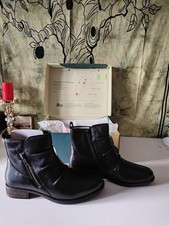 Earth Women's Leather Boots