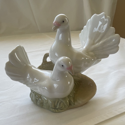 Porcelain doves figurine - doves,