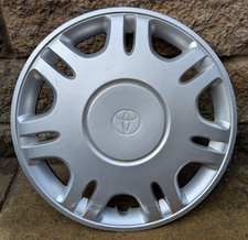 14" Toyota Yaris & Verso Wheel Trim Hubcap cover GENUINE 14 inch