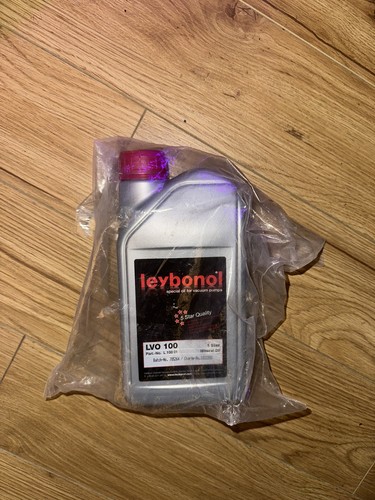 Leybonol 210 vacuum pump - l, 01
