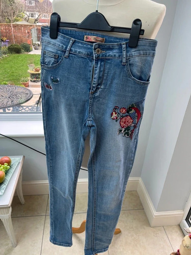 Embroidered jeans size vgc - 10,