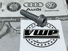 VW Golf MK4 R32 Engine Oil