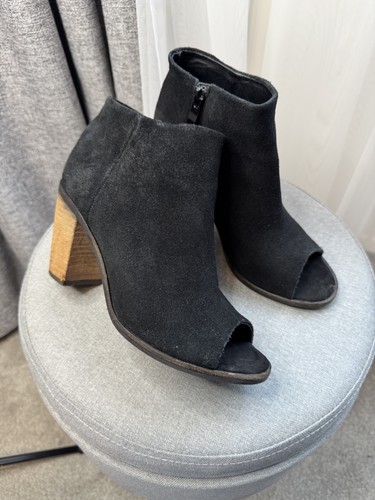Black suede peep toe ankle - black,