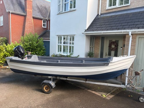 16ft fibreglass fishing boat - 16ft,