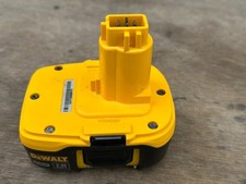 GENUINE DeWalt DC9182 Dewalt 2ah DC9182 18 Volt Nano Lithium Battery  - FAULTY