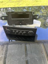Renault Megane Mk2 Radio And Clock 225/r26 8200316569