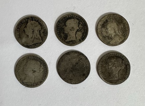 Qty queen victoria three - 6,