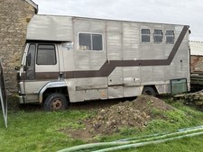 Ford Cargo Horsebox Airbnb