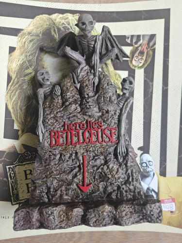 Hot toys beetlejuice - hot,