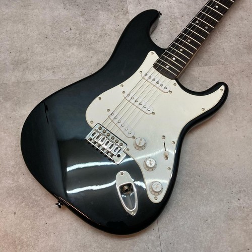 Squier fender bullet - by,
