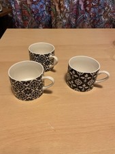 3 V&A Small Coffee Mugs Fine