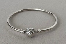 Authentic PANDORA Dainty Bow