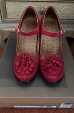 Chie Mihara ‘Lucy’ Red Suede Flower Platform Heels UK 6/39 (fits like UK 5.5)