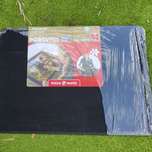 Jigsaw board jumbo puzzle - board,