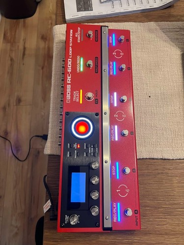 Boss 600 loop - loop, station