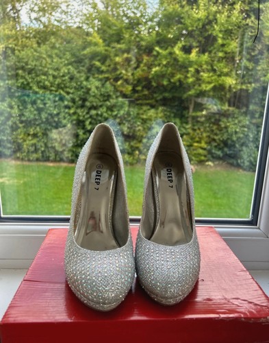 Silver diamond heels size - heels,