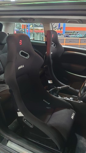 Mini r56 cooper - mini, hell