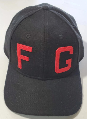 Fear god essentials - god,