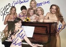 Gemma Atkinson Jerry Hall June Brown Jill Baker Calendar Girls 10 X 7signedc149