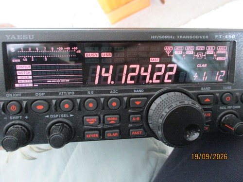 Yaesu 450 ham - 450, transceiver