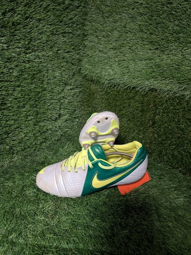 Nike ctr360 libretto iii - nike,