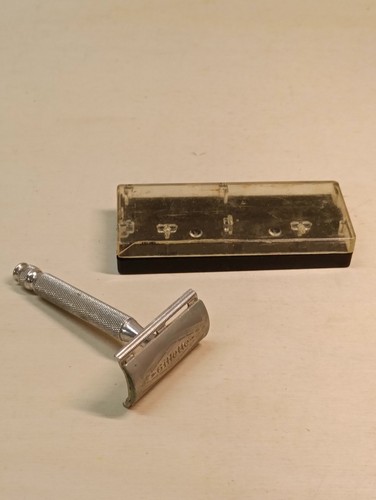 Old safety razor gillette - razor,,